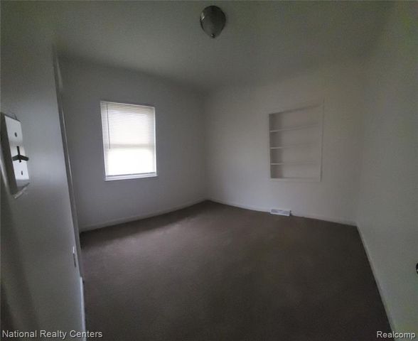 29780 Lorraine Avenue, Warren, MI 48093