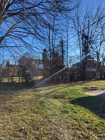 29780 Lorraine Avenue, Warren, MI 48093