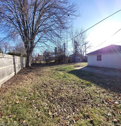 29780 Lorraine Avenue, Warren, MI 48093