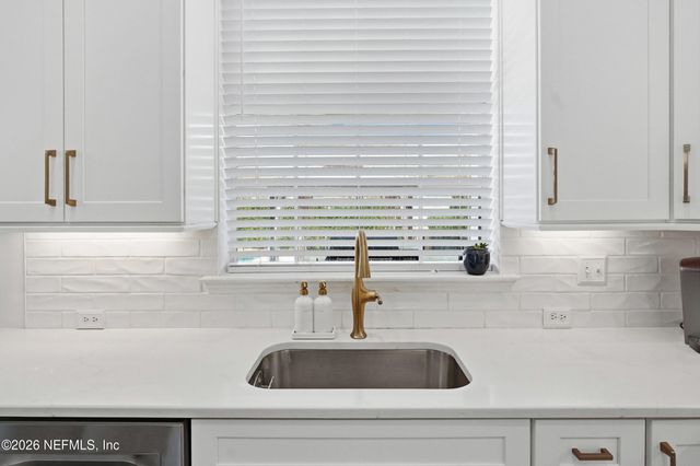 1155 EAGLE POINT Drive, St. Augustine, FL 32092