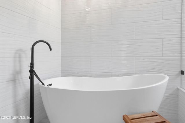 1155 EAGLE POINT Drive, St. Augustine, FL 32092