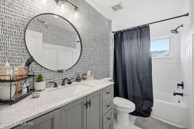 1155 EAGLE POINT Drive, St. Augustine, FL 32092