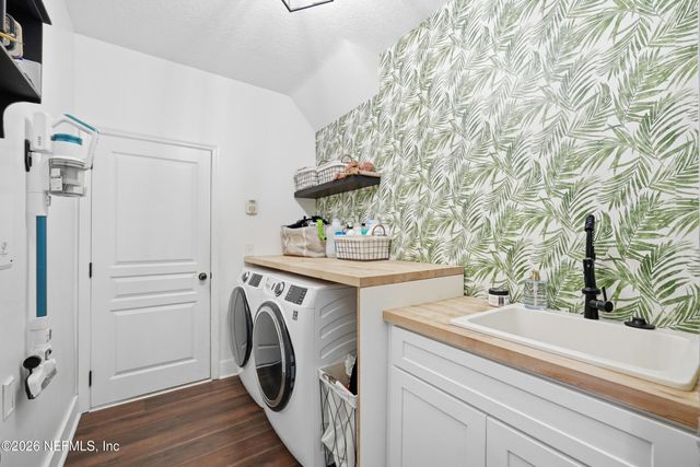 1155 EAGLE POINT Drive, St. Augustine, FL 32092