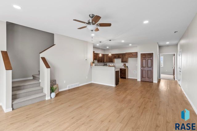 220 Ivy Ln Lane, Crooks, SD 57020