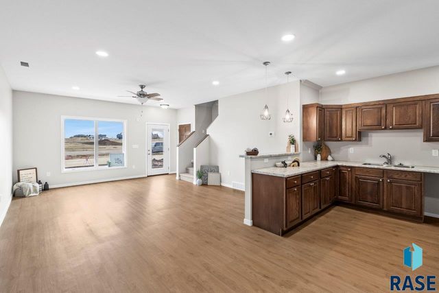 220 Ivy Ln Lane, Crooks, SD 57020