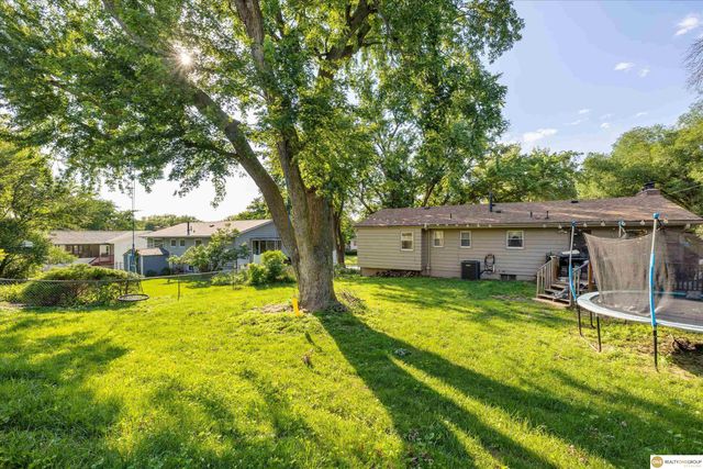 1701 Cascio Drive, Omaha, NE 68005