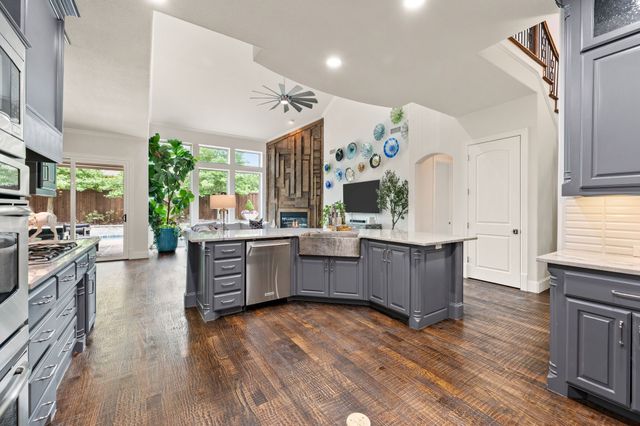 1710 Tuscan Ridge Circle, Southlake, TX 76092