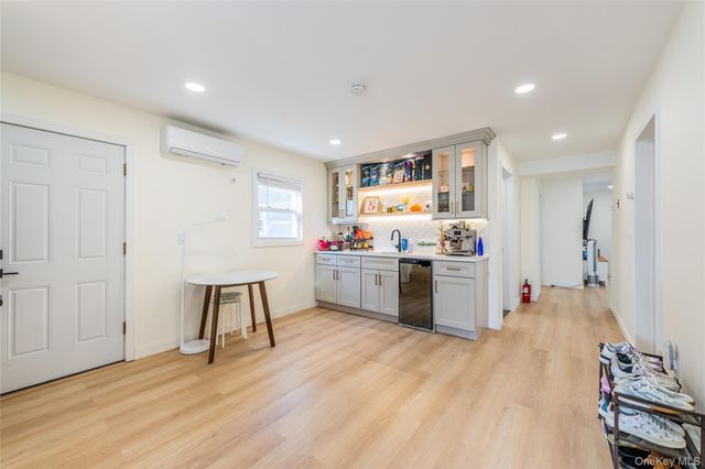 36 Adams Street, Floral Park, NY 11001