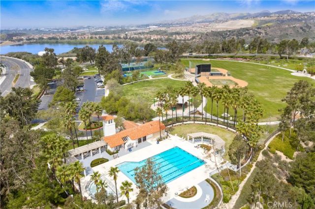 89 Via Cresta, Rancho Santa Margarita, CA 92688