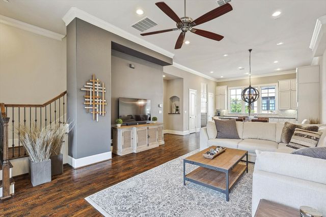 729 Sid Rich Drive, Irving, TX 75039