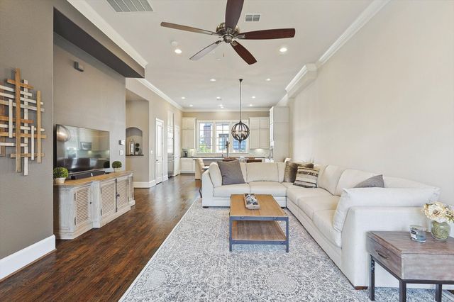 729 Sid Rich Drive, Irving, TX 75039