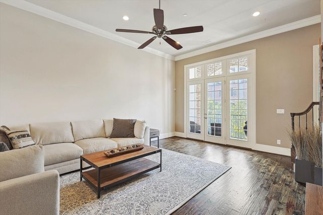 729 Sid Rich Drive, Irving, TX 75039