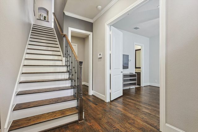 729 Sid Rich Drive, Irving, TX 75039