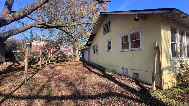 607 N Morrill Street, Morrilton, AR 72110