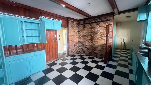 607 N Morrill Street, Morrilton, AR 72110