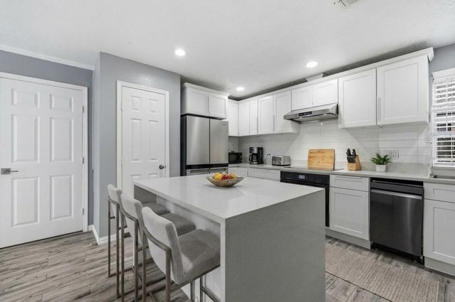 6323 Crakston Street, Houston, TX 77084