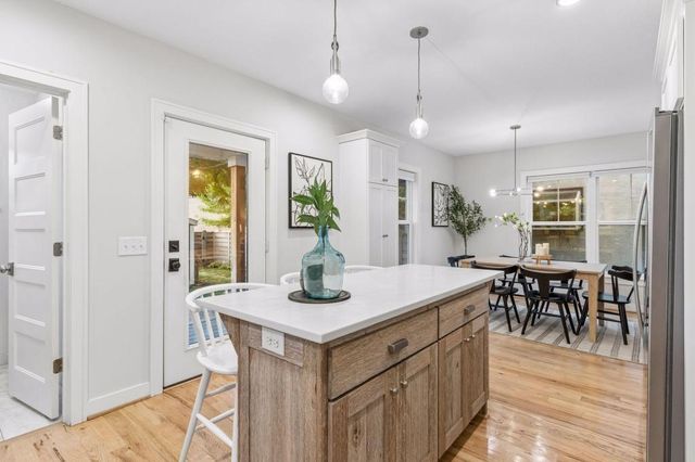 1407 Monroe St NE, Minneapolis, MN 55413