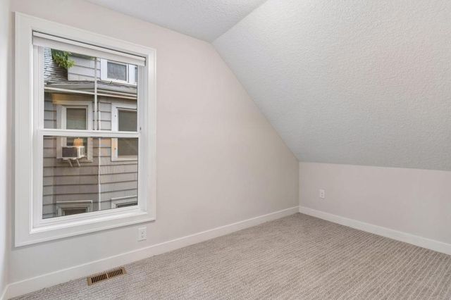 1407 Monroe St NE, Minneapolis, MN 55413