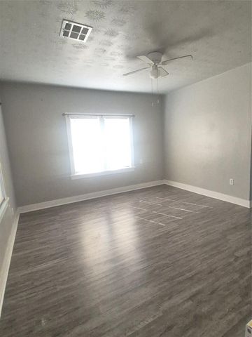 1721 NE 15th Street, Oklahoma City, OK 73117