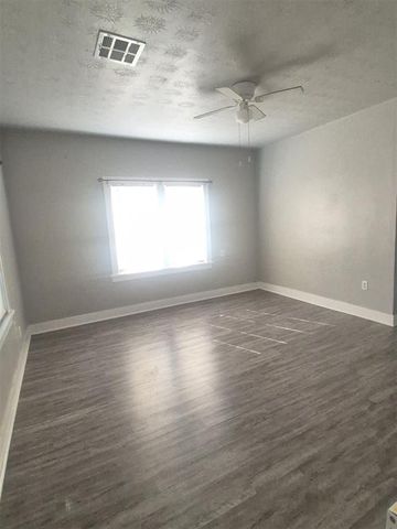 1721 NE 15th Street, Oklahoma City, OK 73117