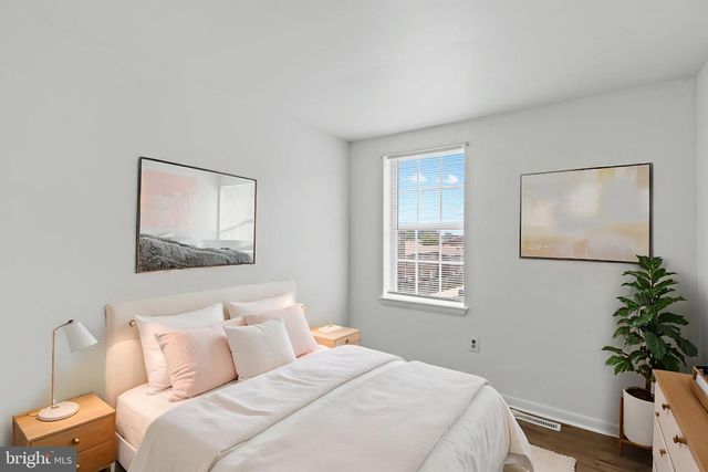 1225 E CHASE ST, Baltimore, MD 21202