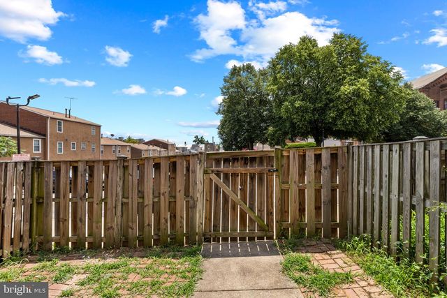 1225 E CHASE ST, Baltimore, MD 21202