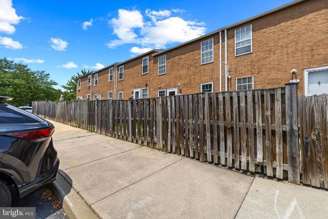 1225 E CHASE ST, Baltimore, MD 21202