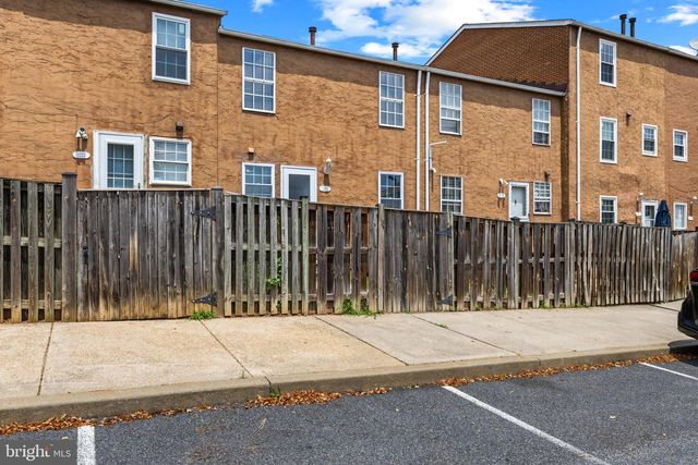 1225 E CHASE ST, Baltimore, MD 21202