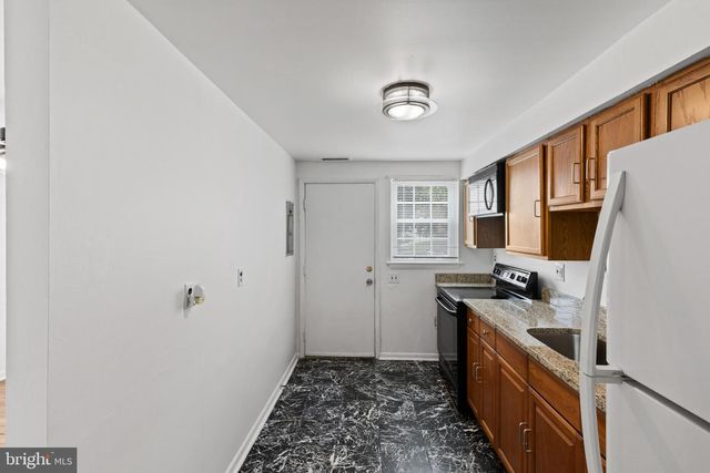1225 E CHASE ST, Baltimore, MD 21202