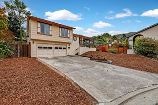 19 Elk Court, Pacifica, CA 94044