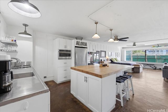 2895 Kalakaua Avenue 207, Honolulu, HI 96815