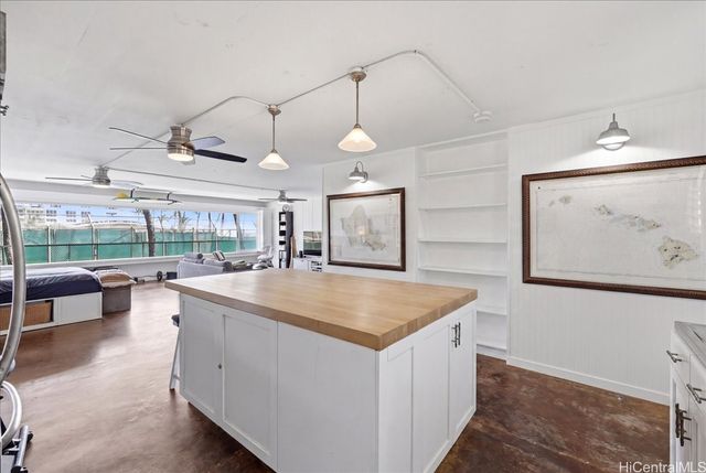 2895 Kalakaua Avenue 207, Honolulu, HI 96815