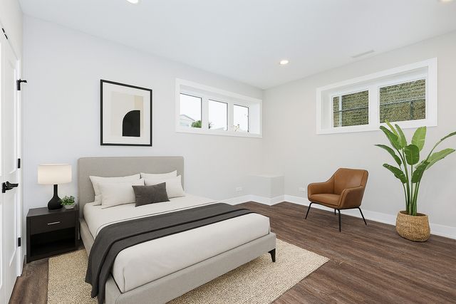 5116 S Rutherford Avenue, Chicago, IL 60638