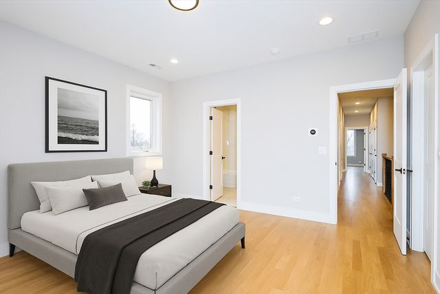 5116 S Rutherford Avenue, Chicago, IL 60638