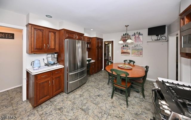 195 Hamilton Ave, Glen Rock Boro, NJ 07452