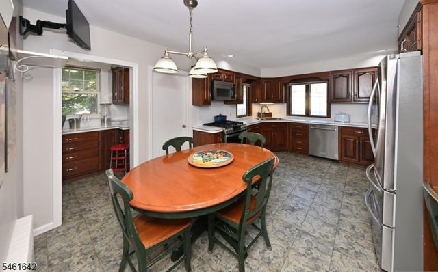 195 Hamilton Ave, Glen Rock Boro, NJ 07452