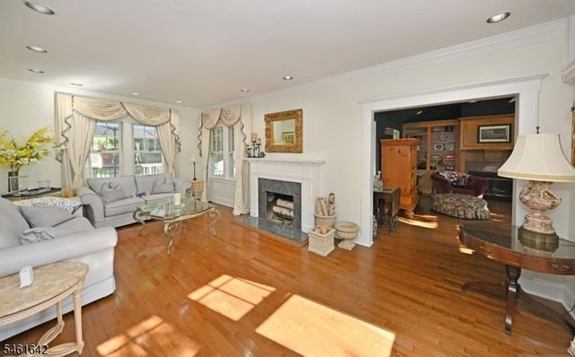195 Hamilton Ave, Glen Rock Boro, NJ 07452
