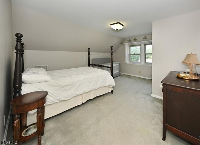 195 Hamilton Ave, Glen Rock Boro, NJ 07452