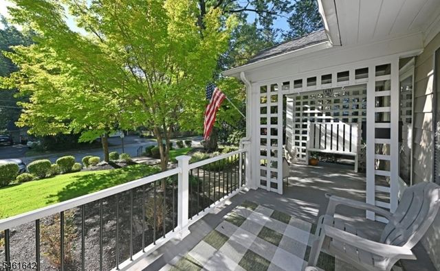 195 Hamilton Ave, Glen Rock Boro, NJ 07452