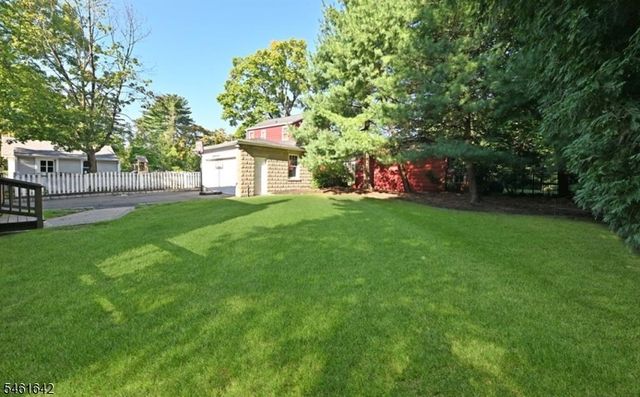 195 Hamilton Ave, Glen Rock Boro, NJ 07452
