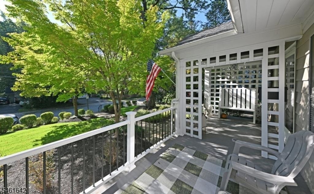 195 Hamilton Ave, Glen Rock Boro, NJ 07452 — photo 4