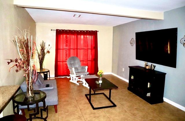 5715 Hirondel Street, Houston, TX 77033