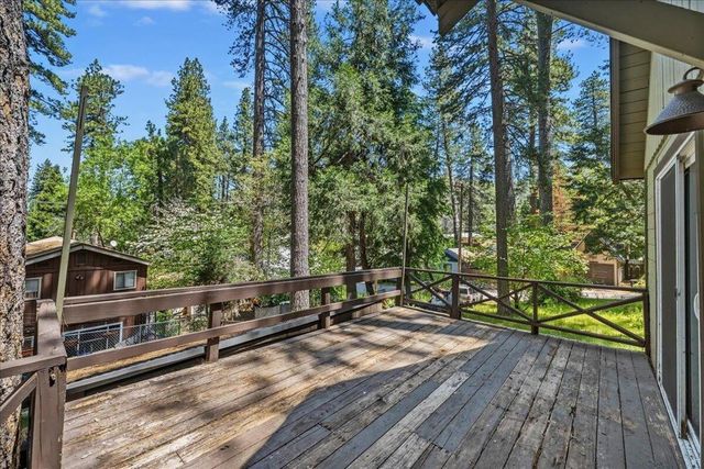 22928 Laurel Lane, Crestline, CA 92325