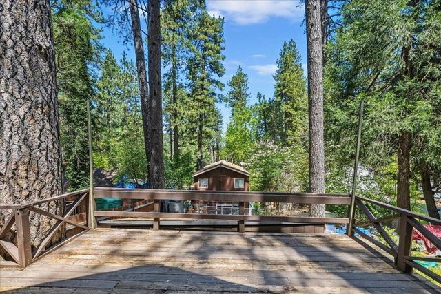 22928 Laurel Lane, Crestline, CA 92325