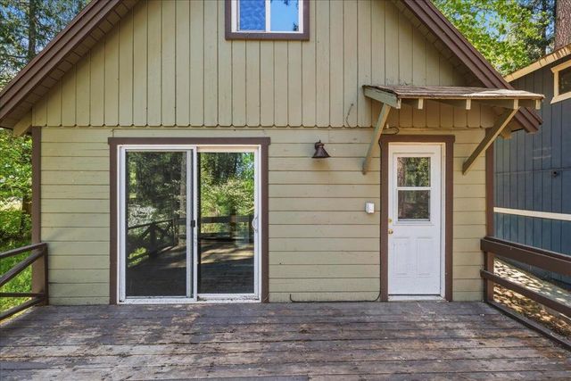 22928 Laurel Lane, Crestline, CA 92325