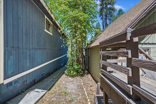 22928 Laurel Lane, Crestline, CA 92325