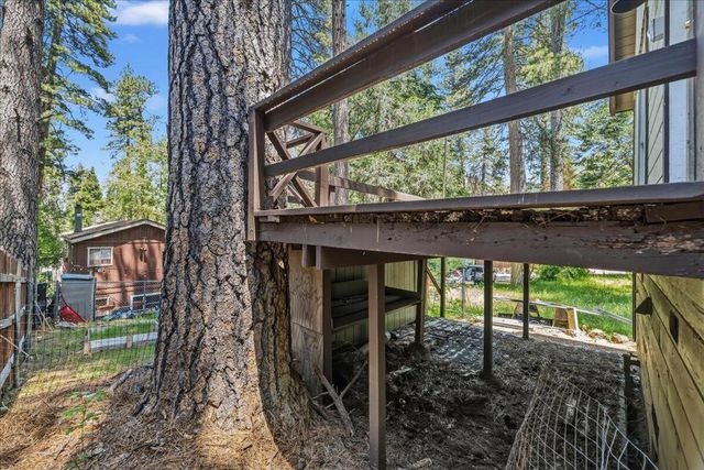 22928 Laurel Lane, Crestline, CA 92325