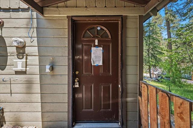 22928 Laurel Lane, Crestline, CA 92325