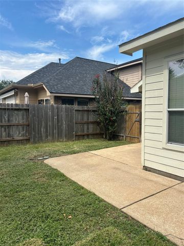 15115 Crescent Lilly Drive, Cypress, TX 77433