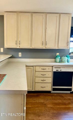 540 Monday Rd, Corryton, TN 37721